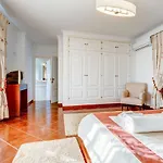 Nyaraló Prime 5 With Private Pool And Parking Walk To Altura
