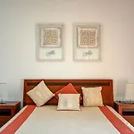 Prime 5 With Private Pool And Parking Walk To Nyaraló