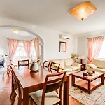 بيت للعطل Prime 5 With Private Pool And Parking Walk To *