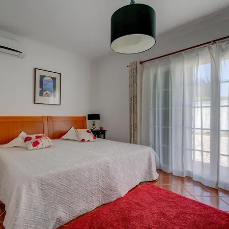 Prime - 5 Suites, Private Pool And Parking, Walk To Semesterbostad