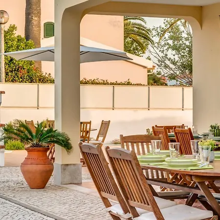 Prime 5 With Private Pool And Parking Walk To Сasa de vacaciones Altura