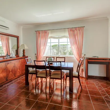 Prime - 5 Suites, Private Pool And Parking, Walk To *