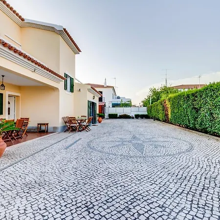 Prime - 5 Suites, Private Pool And Parking, Walk To * Altura