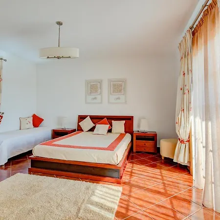 Prime - 5 Suites, Private Pool And Parking, Walk To * Altura