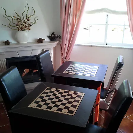 Prime - 5 Suites, Private Pool And Parking, Walk To